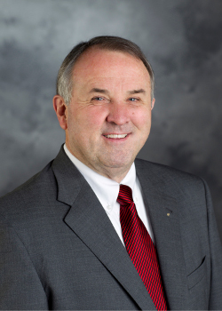 ロン D. バートン　2013-14年度RI会長の顔写真